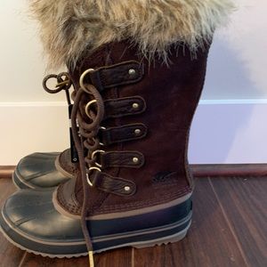 Women’s Sorel Joan of arctic boot